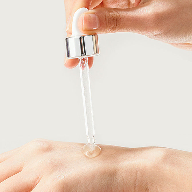 All day Vitamin Brightening & Balancing Facial Serum